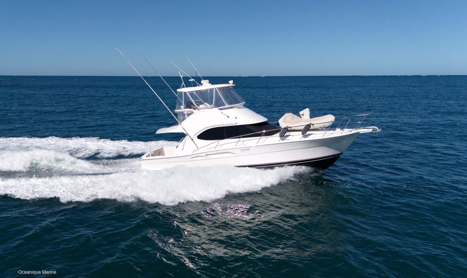 Riviera 40 Flybridge