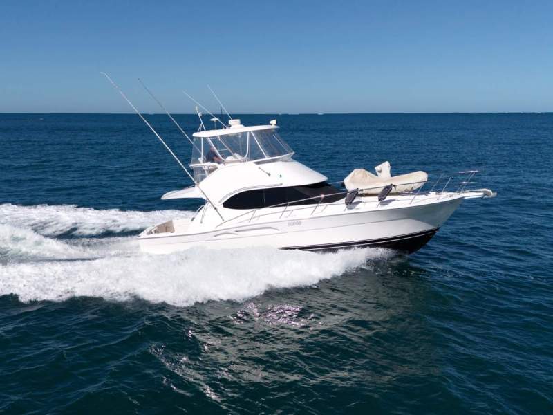 Riviera 40 Flybridge