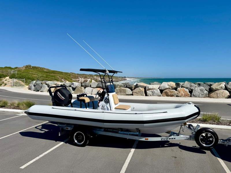 Zodiac 600 RIB Excellent condition!