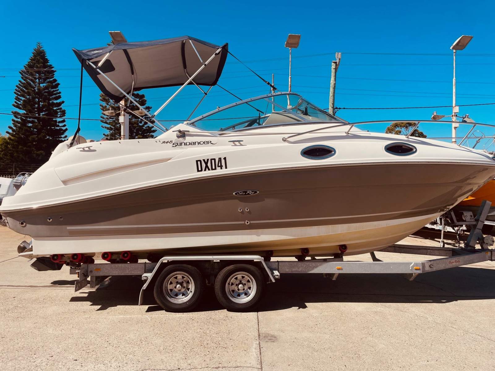 Sea Ray 245 Sundancer