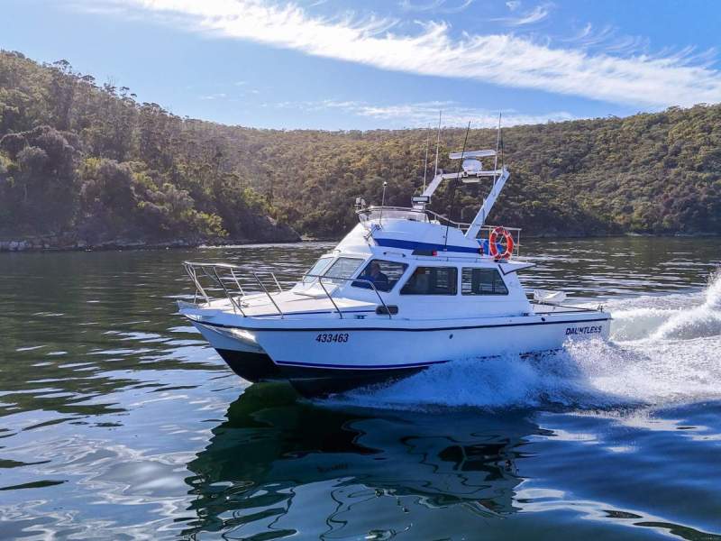 Powercat 328 Flybridge IN SURVEY, REPOWER 2015, FULL REWIRE!!