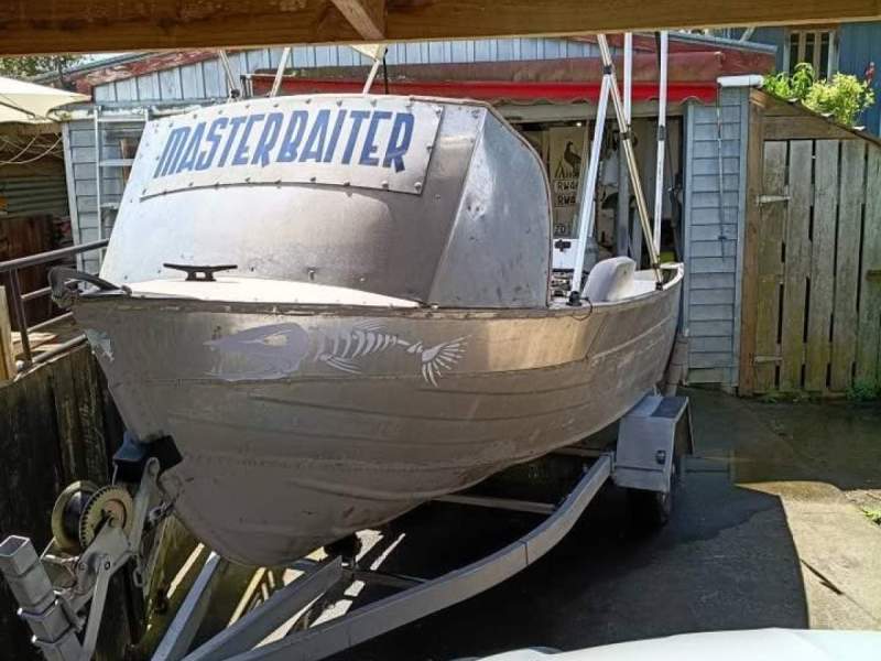 Parker 4m Custom Fishing Boat