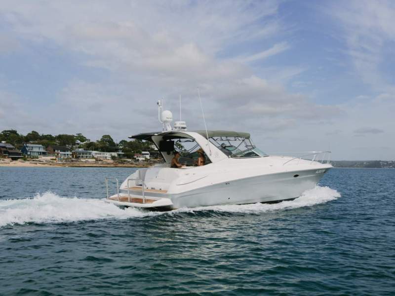 Riviera M370 Sports Cruiser