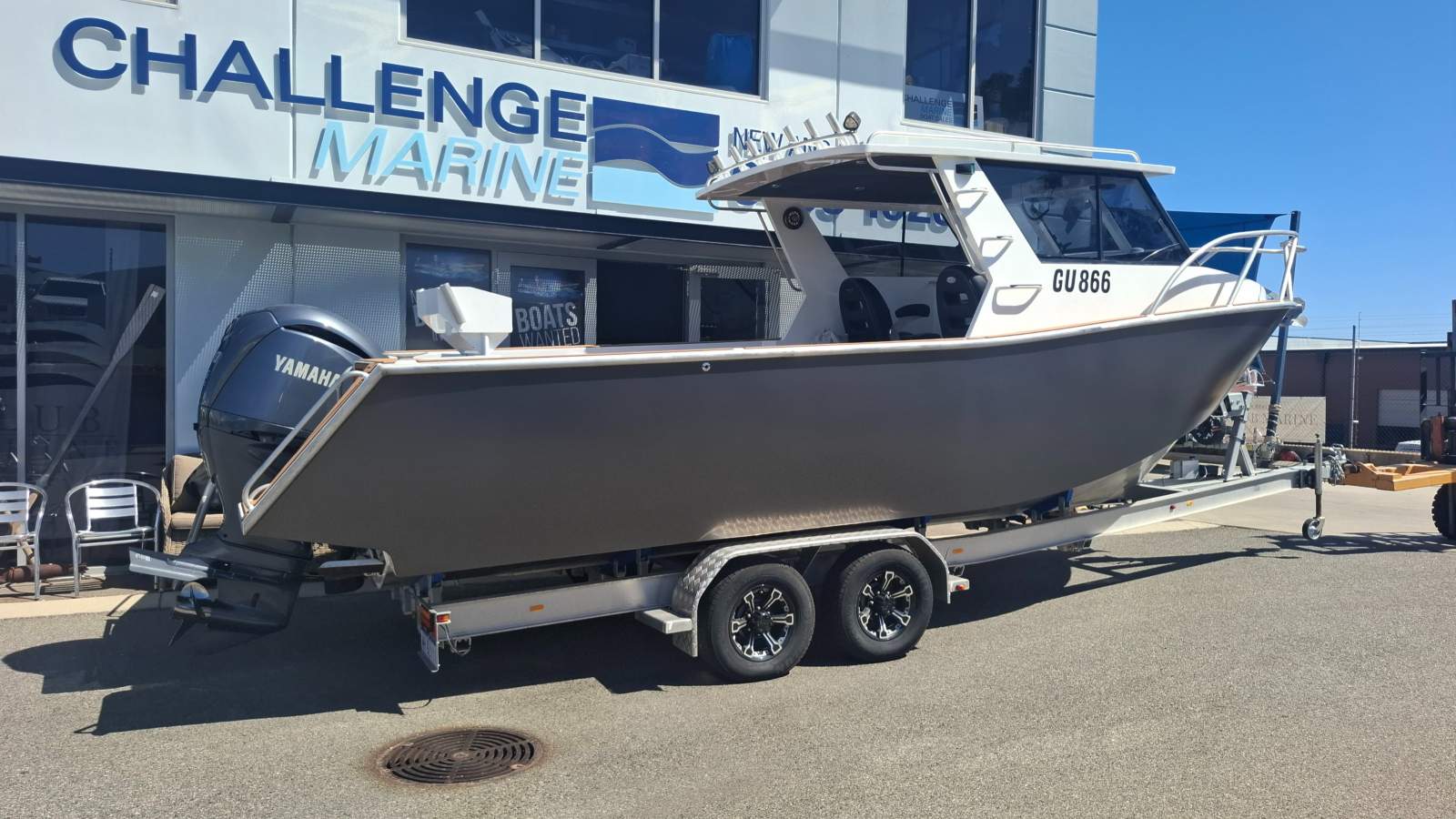 Oceanic Fabrication 8.2 Hardtop with Yamaha 300HP 4 Stroke 175 hours!!