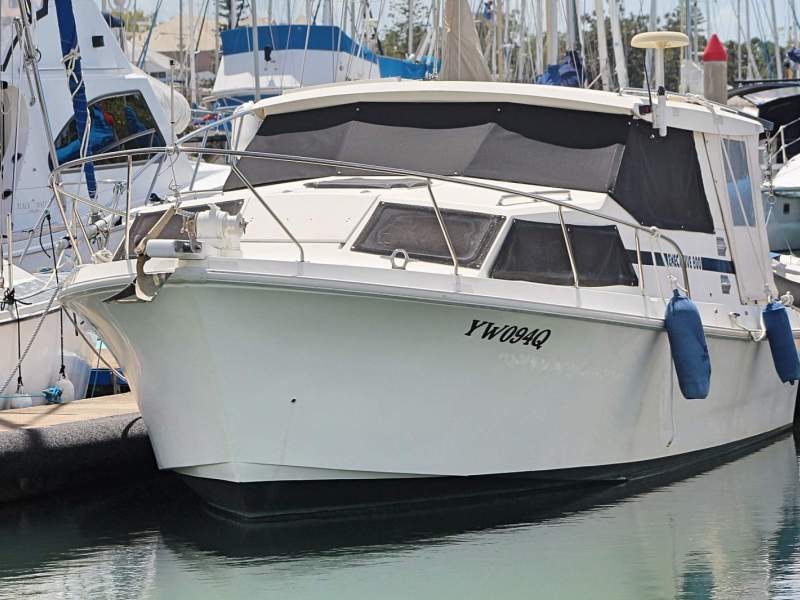 CruiseCraft Executive 800 Sedan