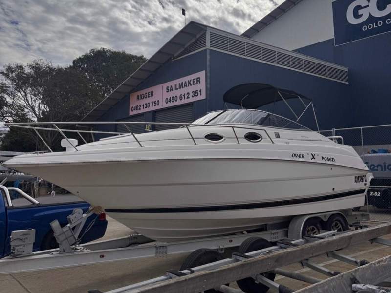 Monterey 262 Cruiser 2001 Monterey 262 Cruiser - Reconditioned Motor (7