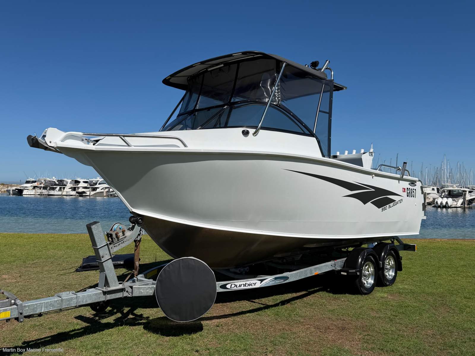 Stessl 590 Bluewater With Only 62 Hours