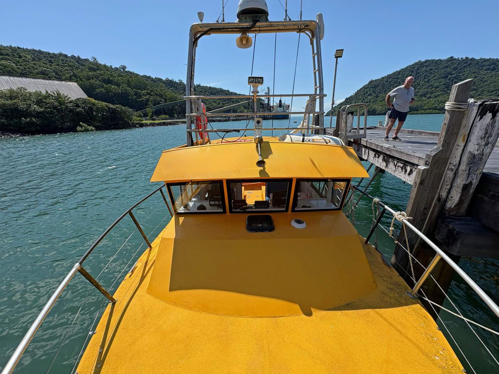 2010 8.6m Cairns Custom 