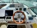 Riviera M400 Sports Cruiser inc. Thruster, Gen & Solar