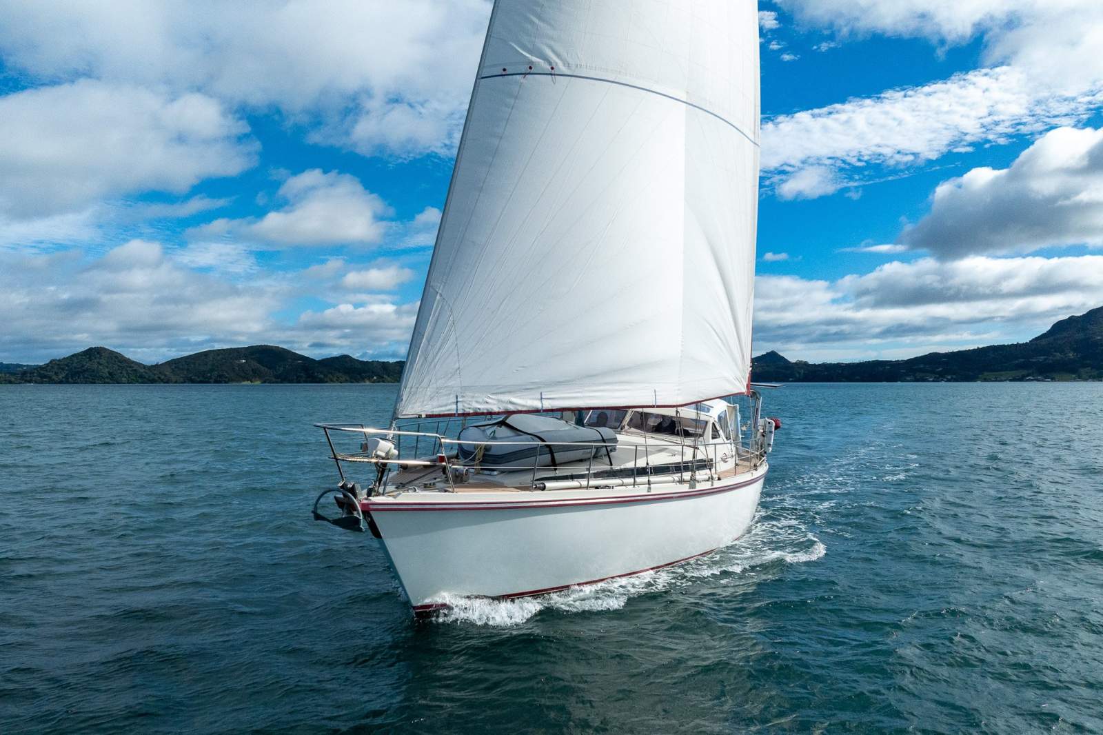 Amel Super Maramu 2000