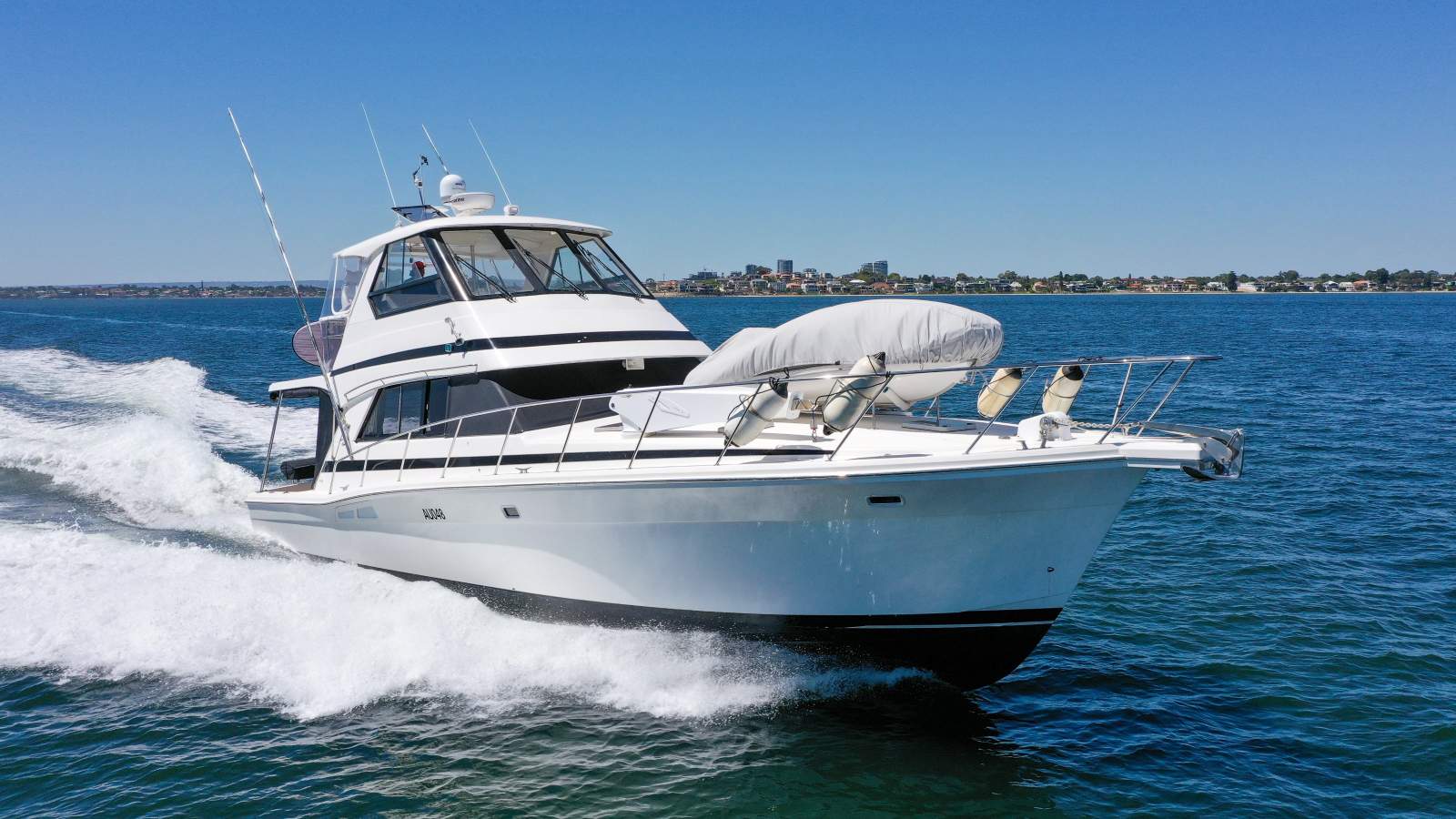 Riviera 48 Enclosed Flybridge