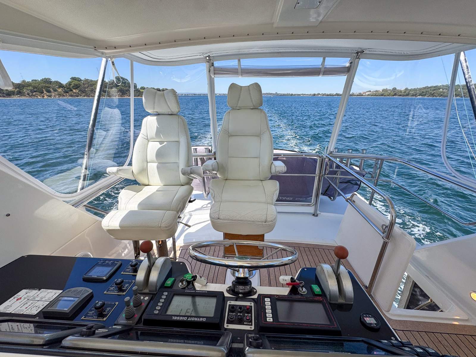 Riviera 48 Enclosed Flybridge For Sale | Oceaneer Marine