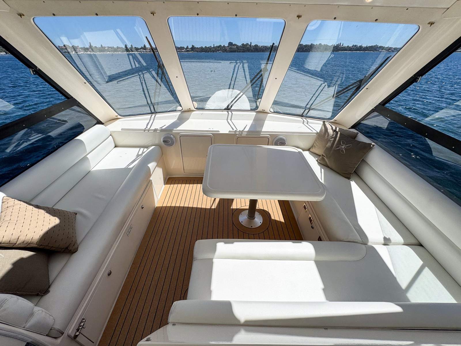 Riviera 48 Enclosed Flybridge For Sale | Oceaneer Marine
