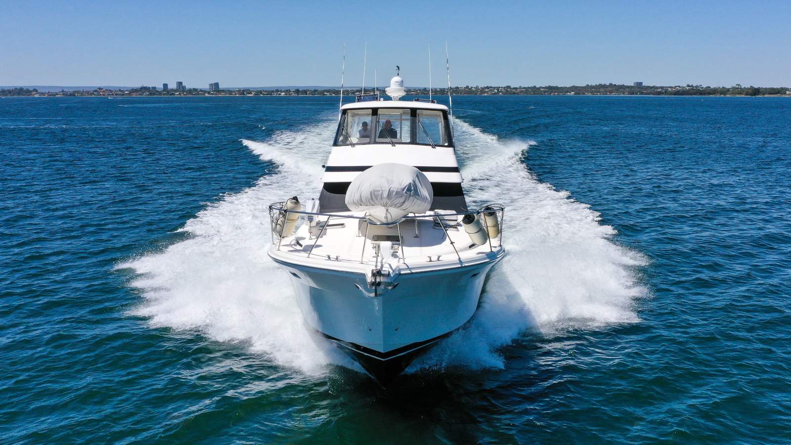 Riviera 48 Enclosed Flybridge For Sale | Oceaneer Marine