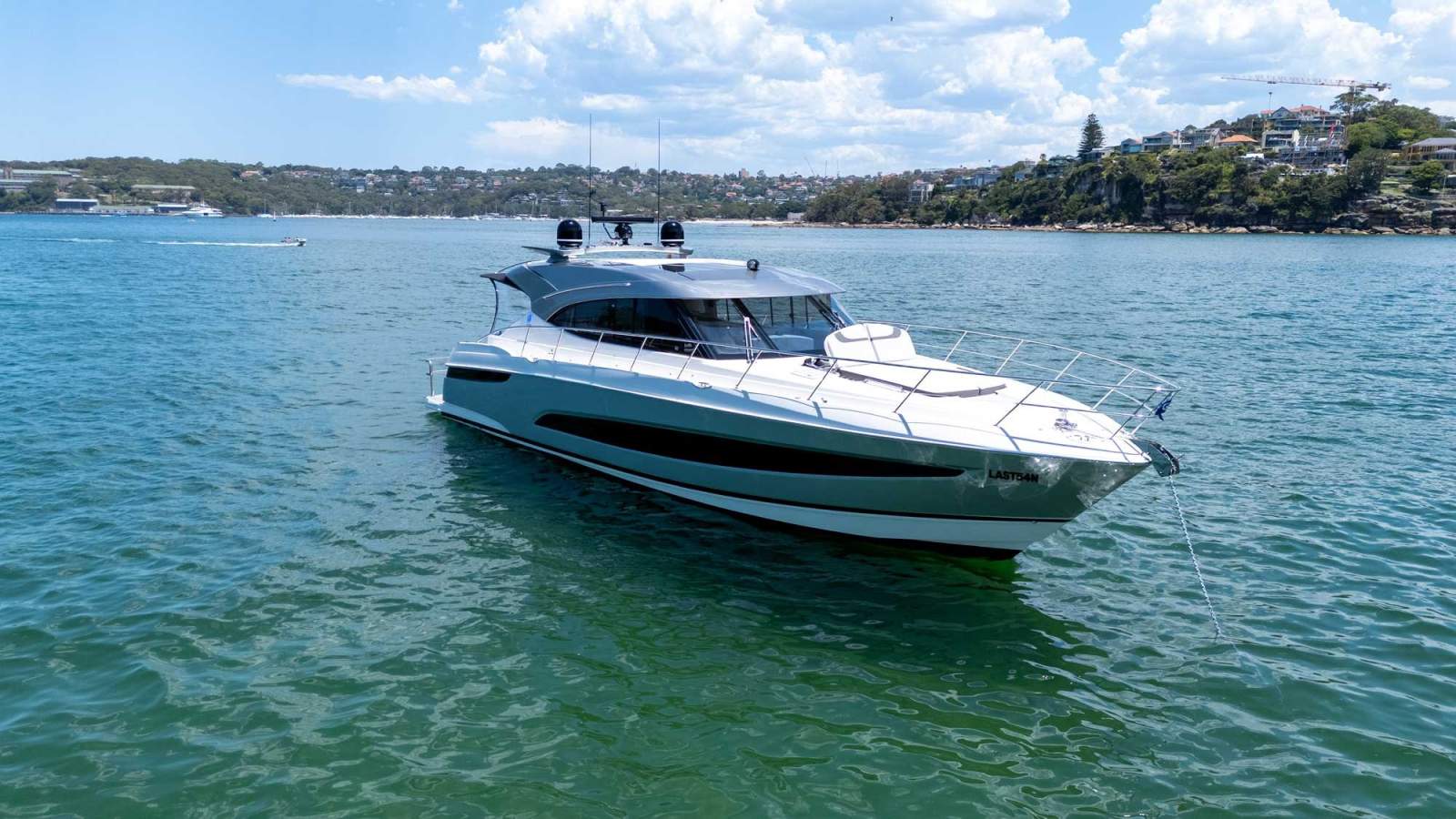 New Riviera 5400 Sport Yacht Platinum Edition