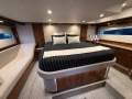 New Riviera 5400 Sport Yacht Platinum Edition