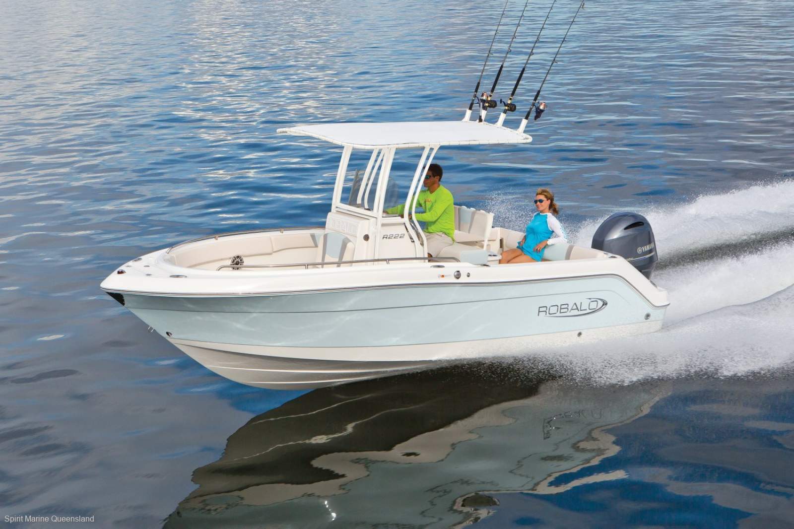 Robalo R222 CC