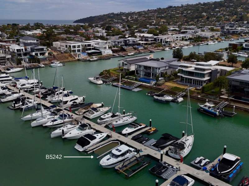 12m Freehold Berth For Sale