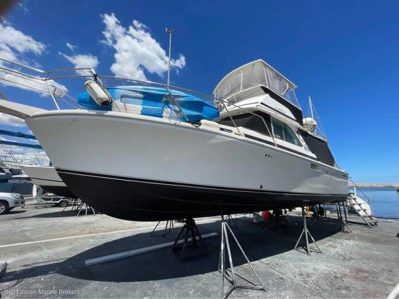 Bertram 35 Flybridge