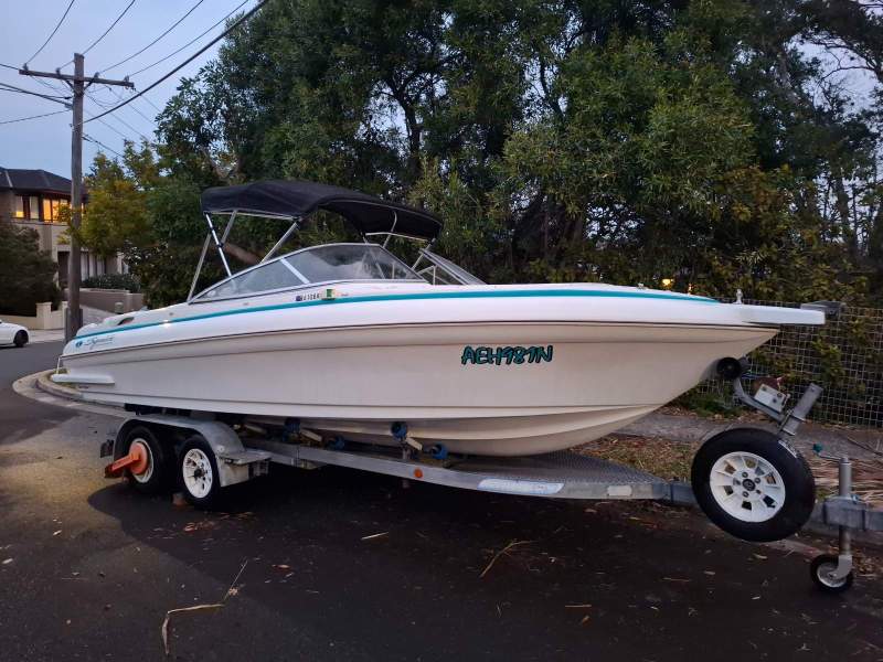 Haines Signature 610BR 2002 Haines Signature 610BR BOWRIDER