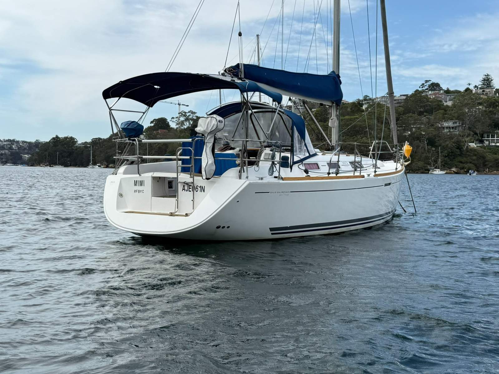 Dufour Grand Large 365