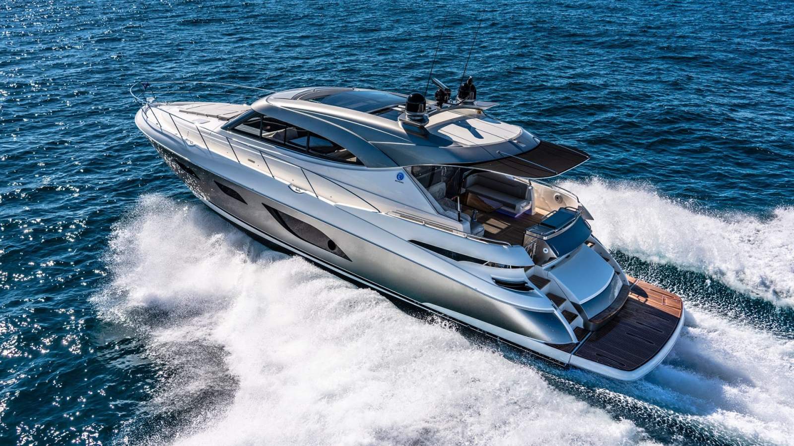 Riviera 6000 Sport Yacht Platinum Edition 1/4 Syndicate Share