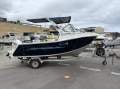 Tournament Series 5200 2000 model neat clean vessel 90hp 2 str Johnson