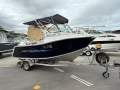 Tournament Series 5200 2000 model neat clean vessel 90hp 2 str Johnson