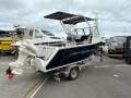 Tournament Series 5200 2000 model neat clean vessel 90hp 2 str Johnson