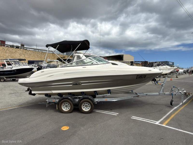 Sea Ray 200 Sundeck 350 Mercury MPi 739Hrs just fully serviced