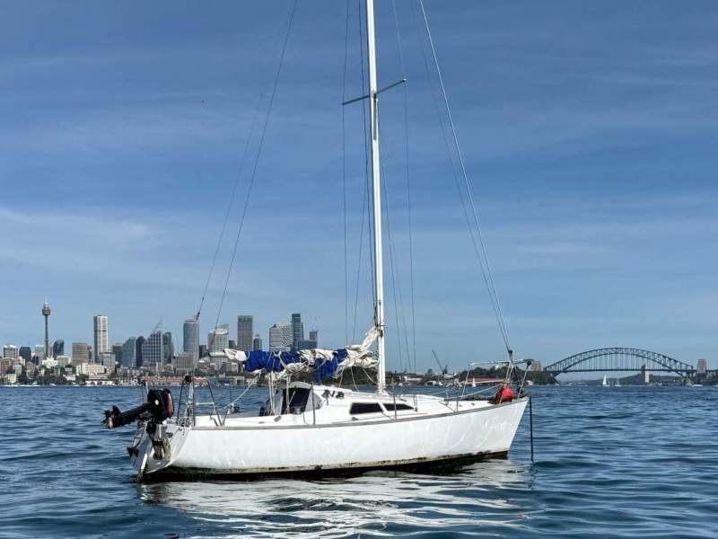 Halvorsen & Gowland 22 foot Yacht with 2020 Mercury engine