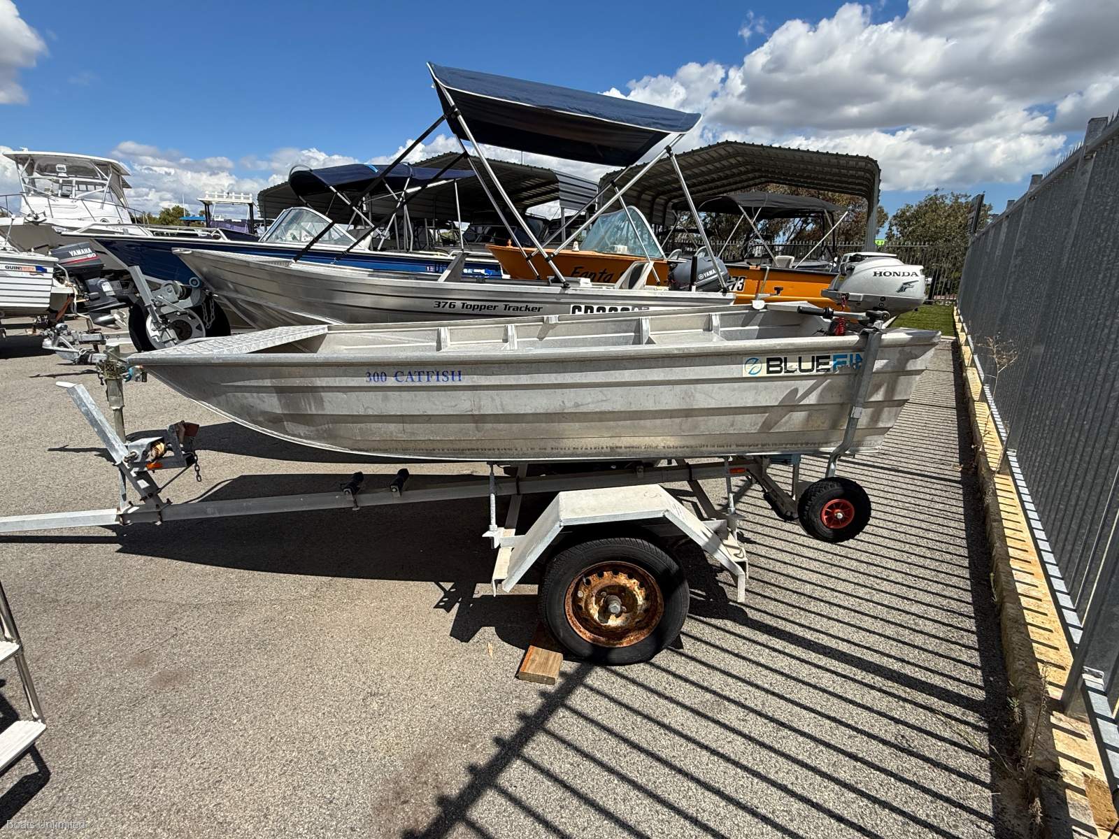 Bluefin 3.00 Catfish PERFECT ROOF TOPPER WITH DOLLY WHEELS