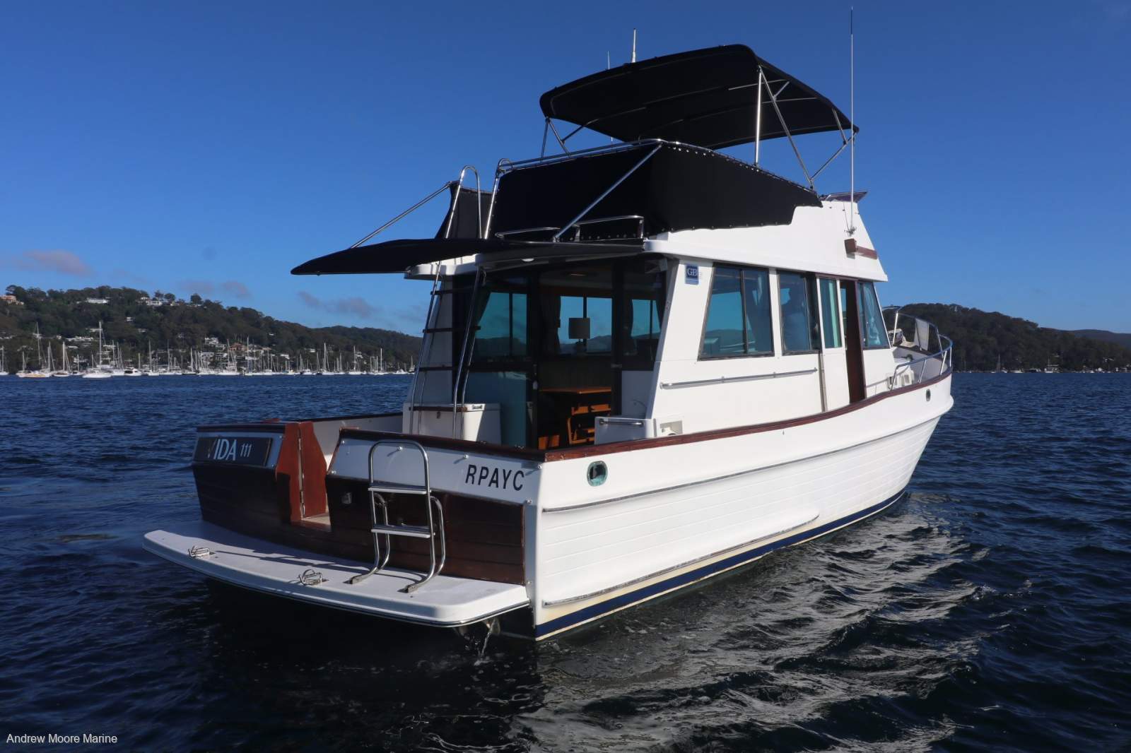 Grand Banks 36 Flybridge Cruiser