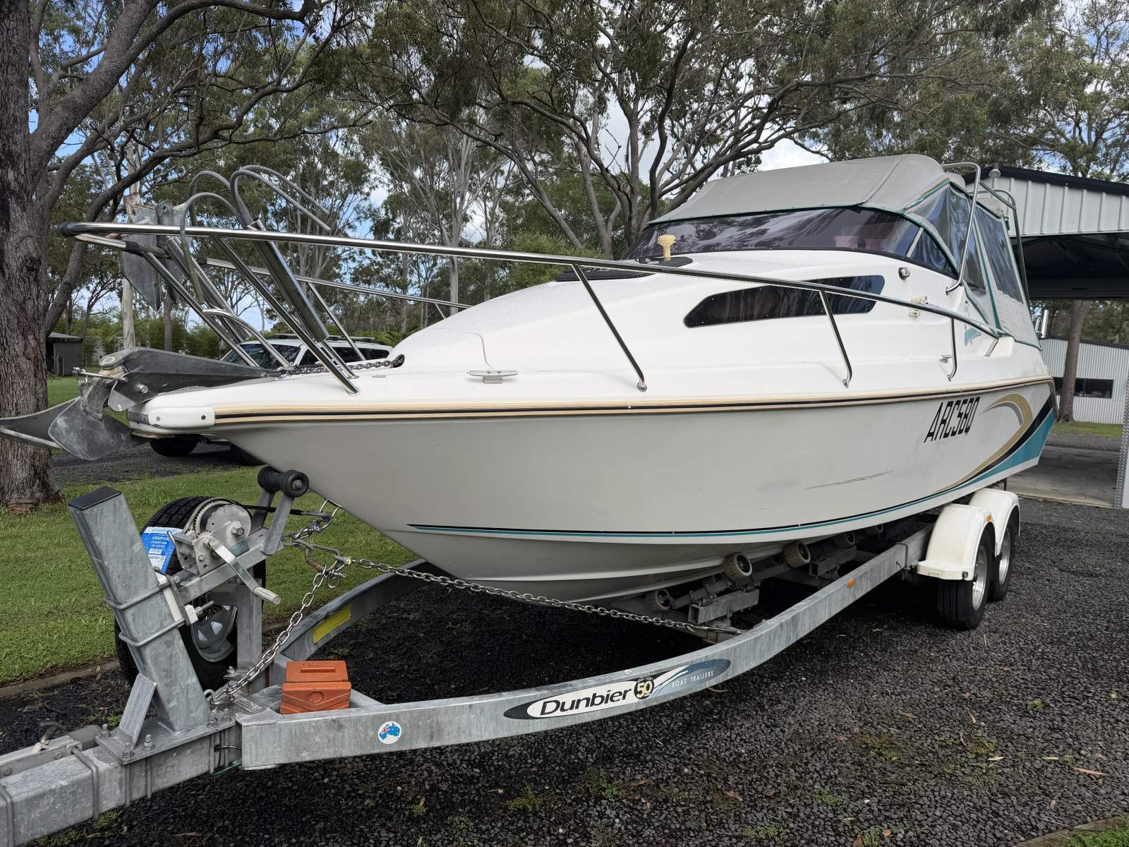 Seaquest Sea quest Full cabin cruiser