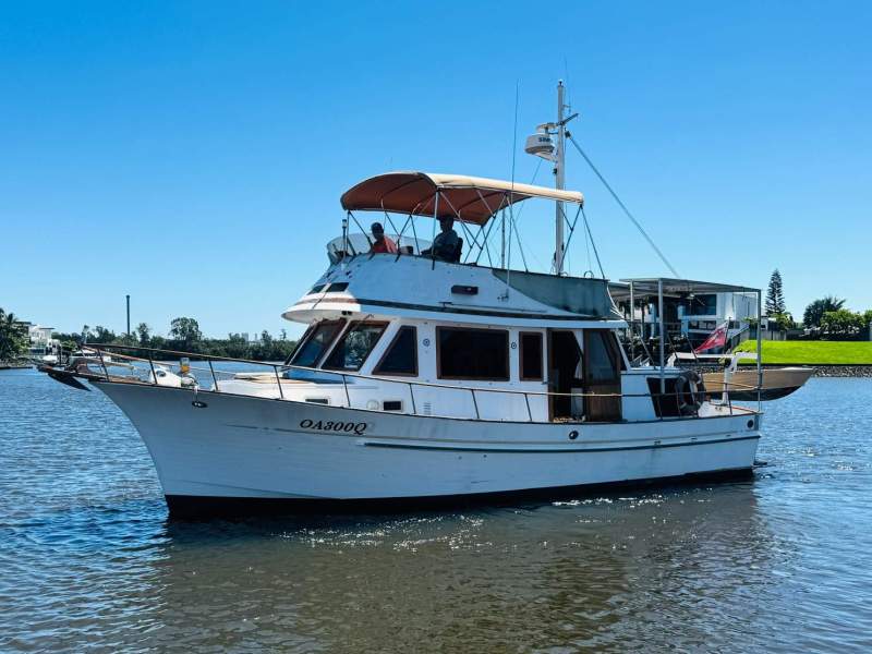 Lycrest 37 Flybridge