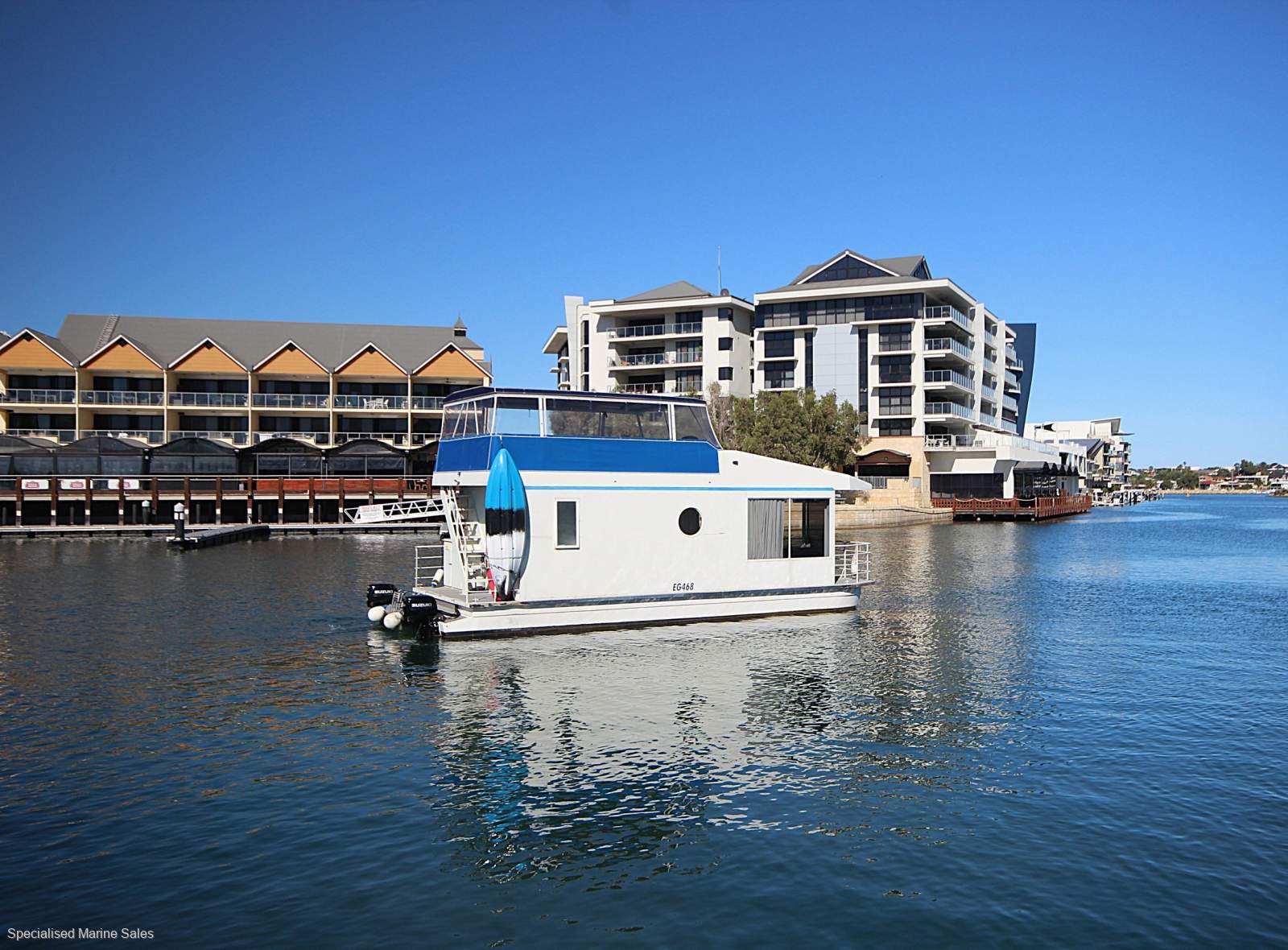 Custom 10.5 m House Boat