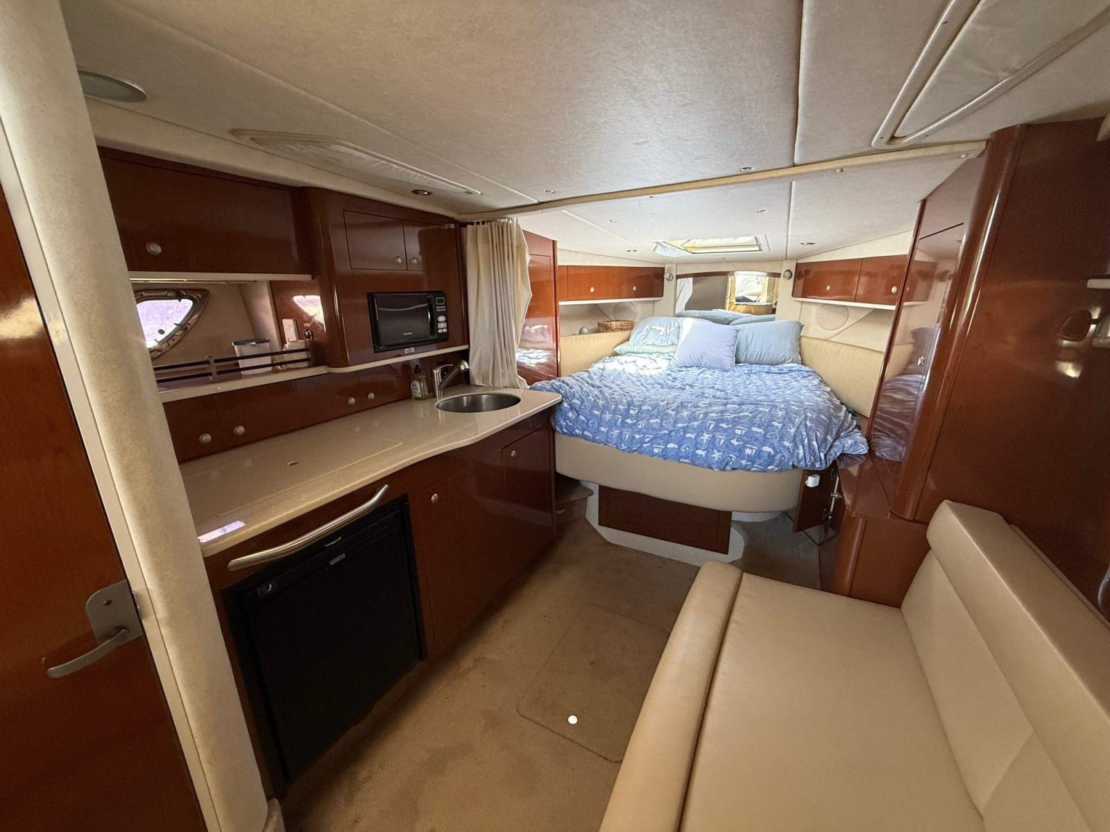 Sea Ray 355 Sundancer