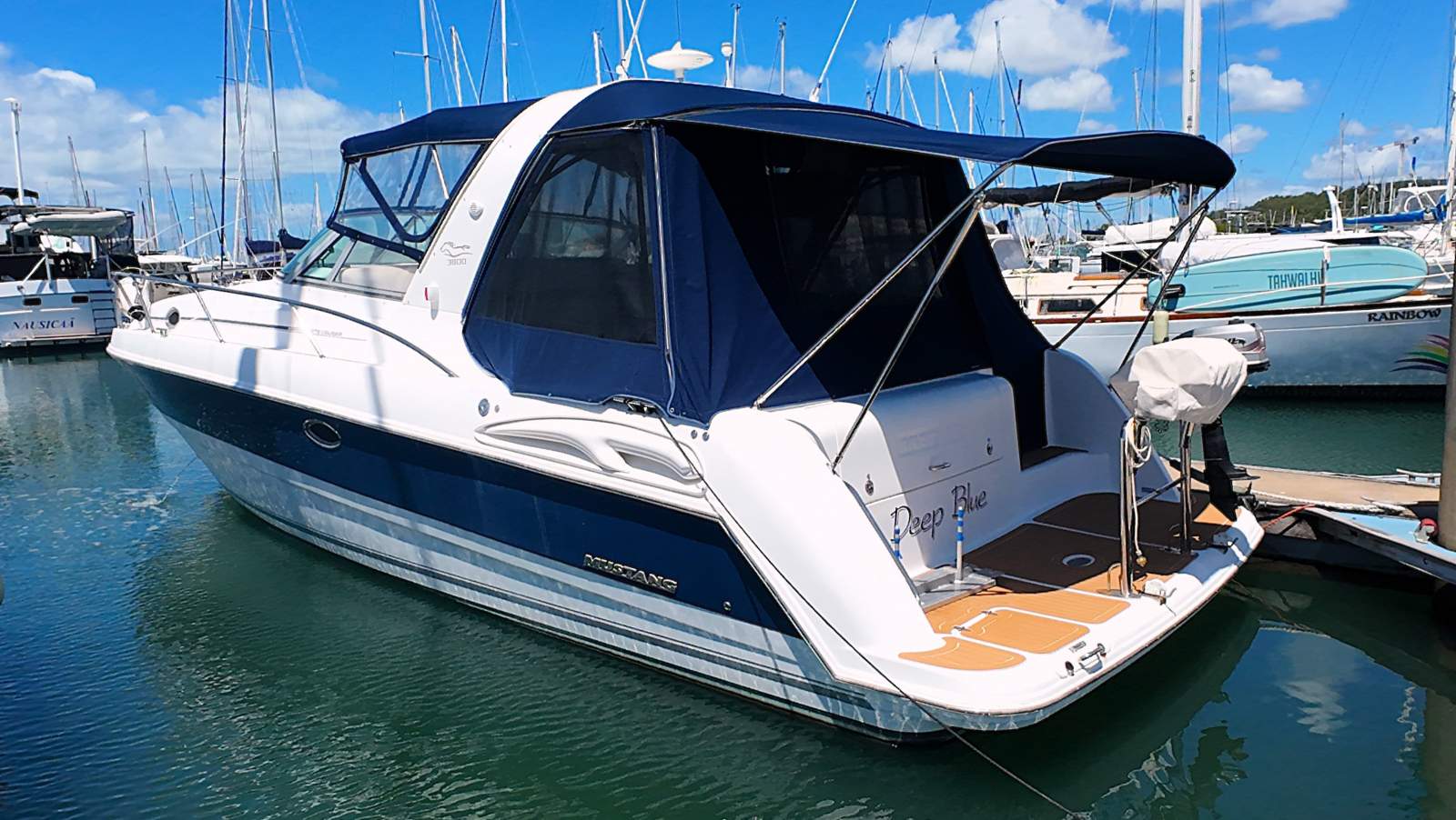 Mustang 3800 LE Sportscruiser - Twin Volvos, Thruster, Genset