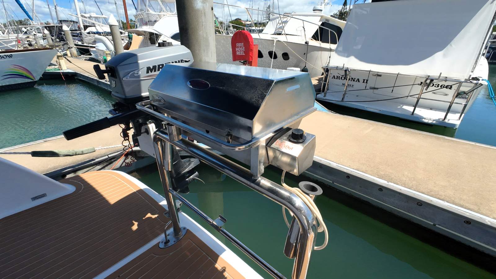 Mustang 3800 LE Sportscruiser - Twin Volvos, Thruster, Genset