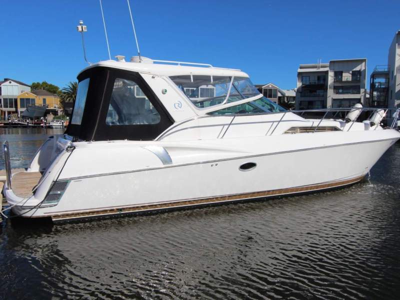 Riviera M400 Sports Cruiser Hard TOP