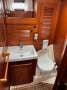 Hallberg-Rassy 42 Superb comfortable blue water cruiser:Forward bathroom