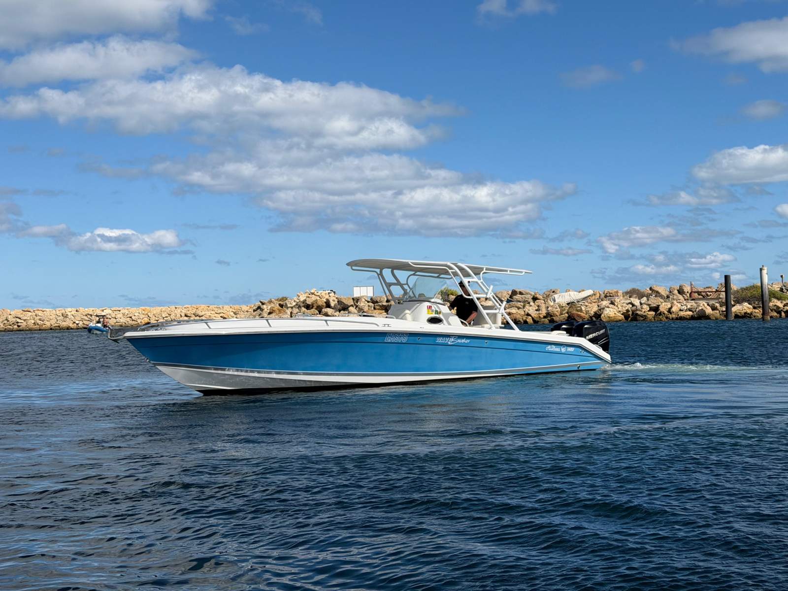 Al Dhaen 360 SF Wavebreaker