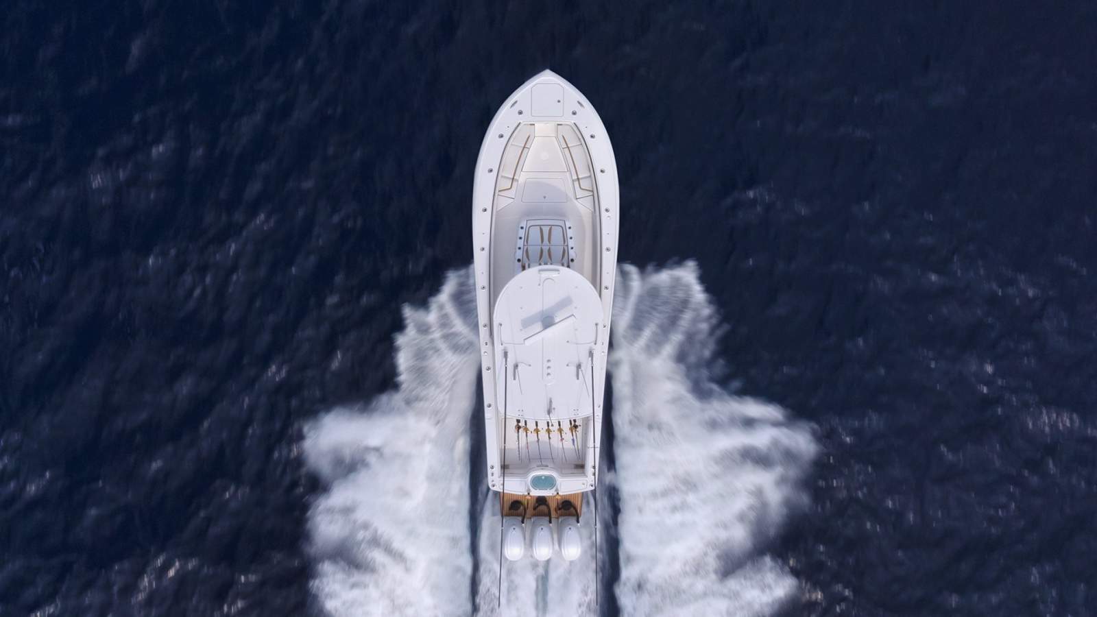 Regulator 35 - Suit Boston Whaler and Grady White buyers