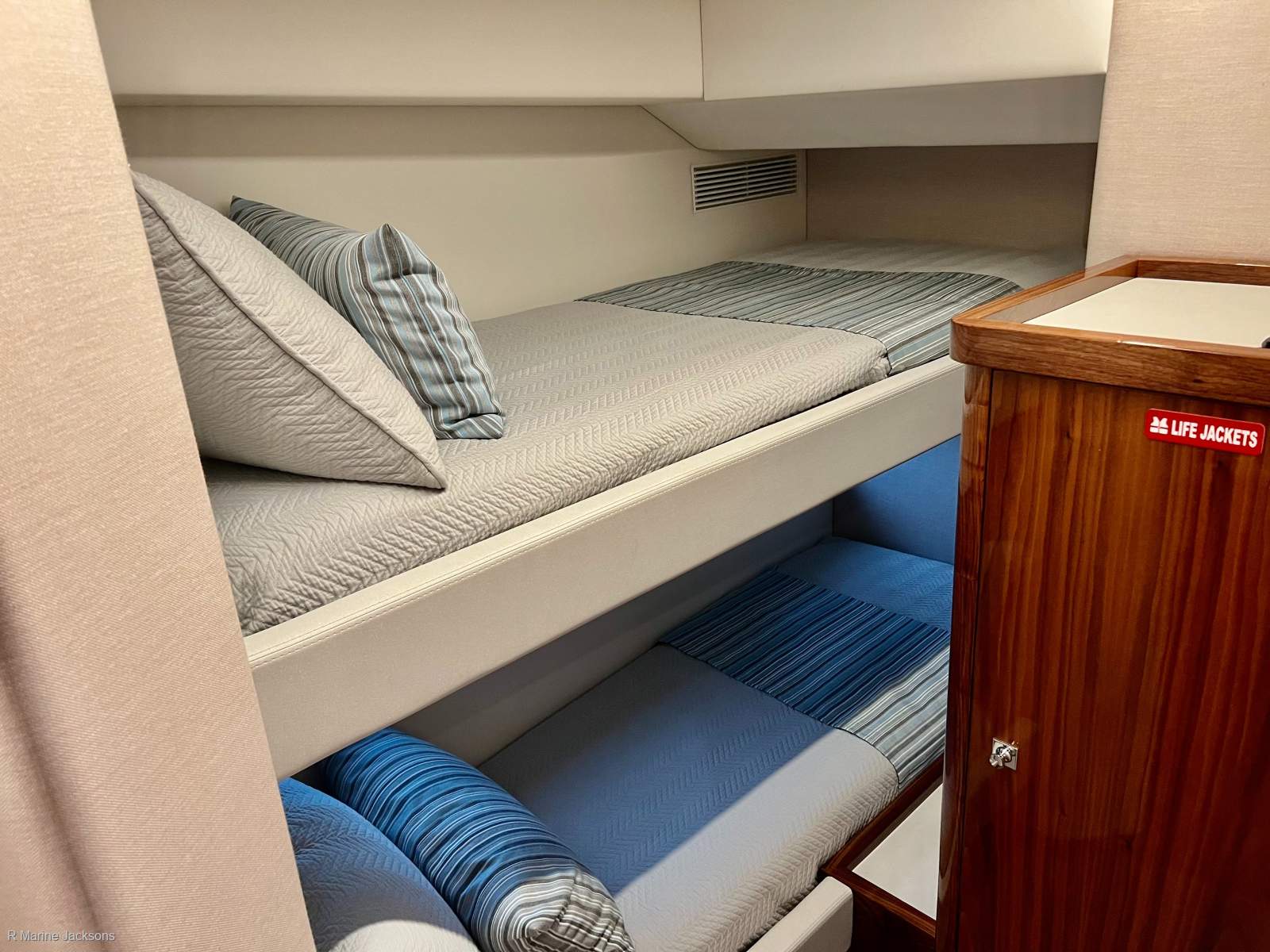  Riviera 50 Sports Motor Yacht Boat Brokers of Tasmania