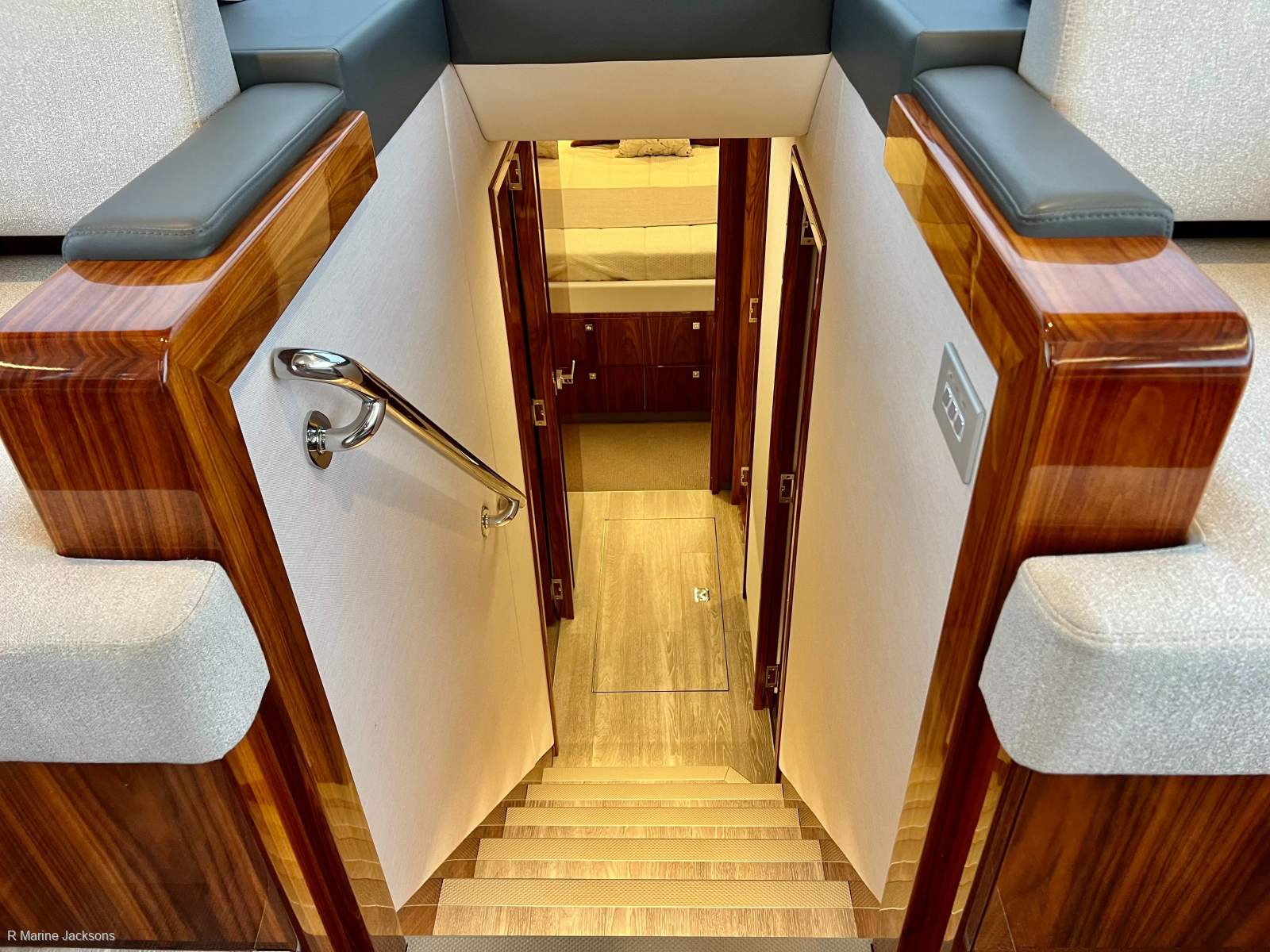  Riviera 50 Sports Motor Yacht Boat Brokers of Tasmania