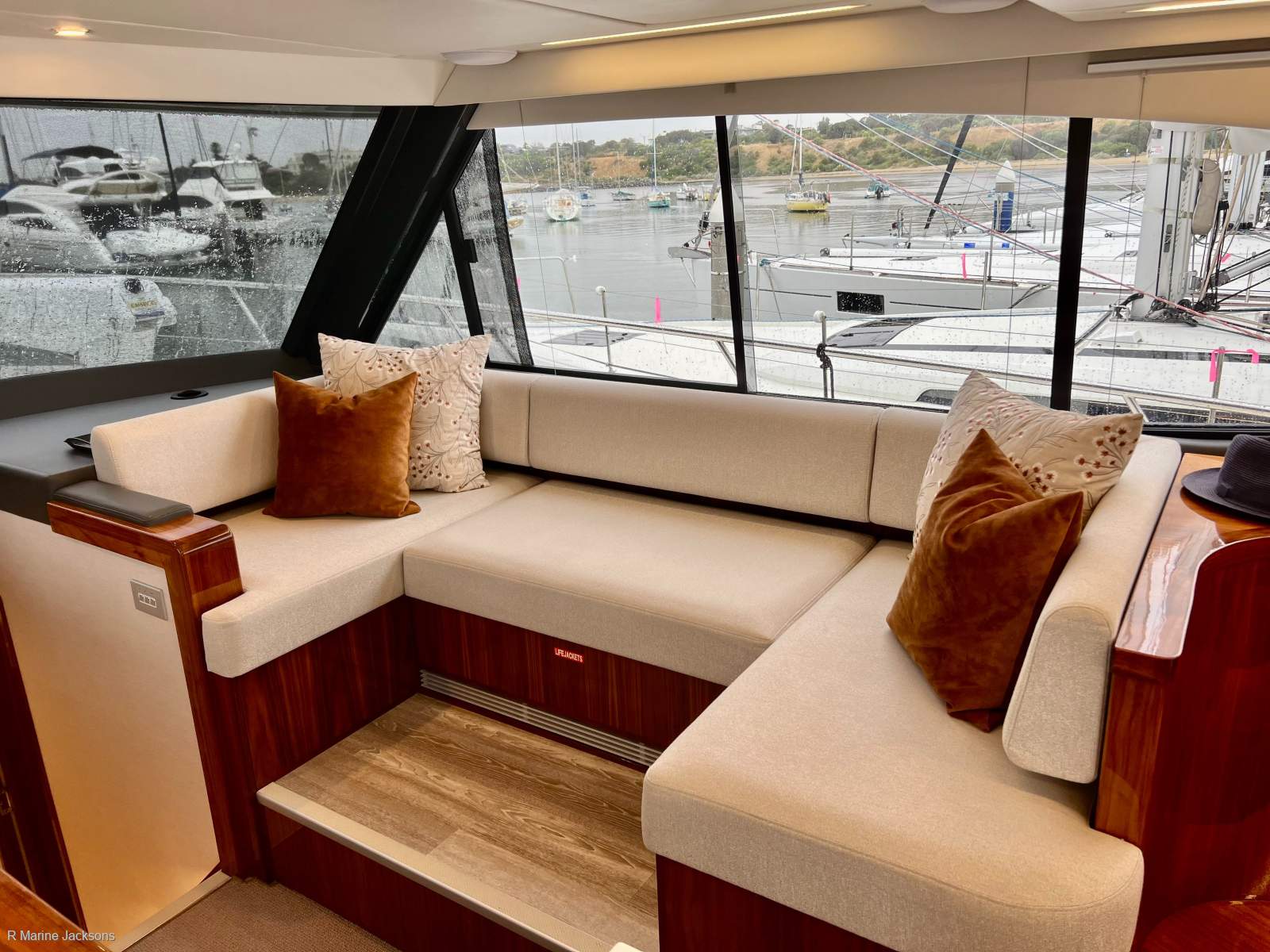  Riviera 50 Sports Motor Yacht Boat Brokers of Tasmania