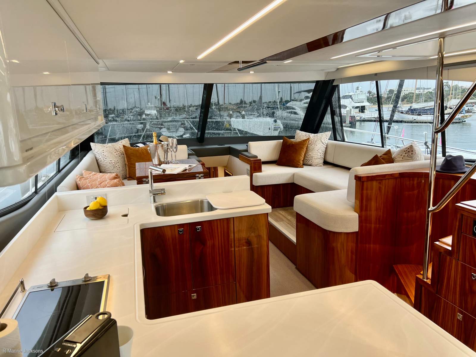  Riviera 50 Sports Motor Yacht Boat Brokers of Tasmania