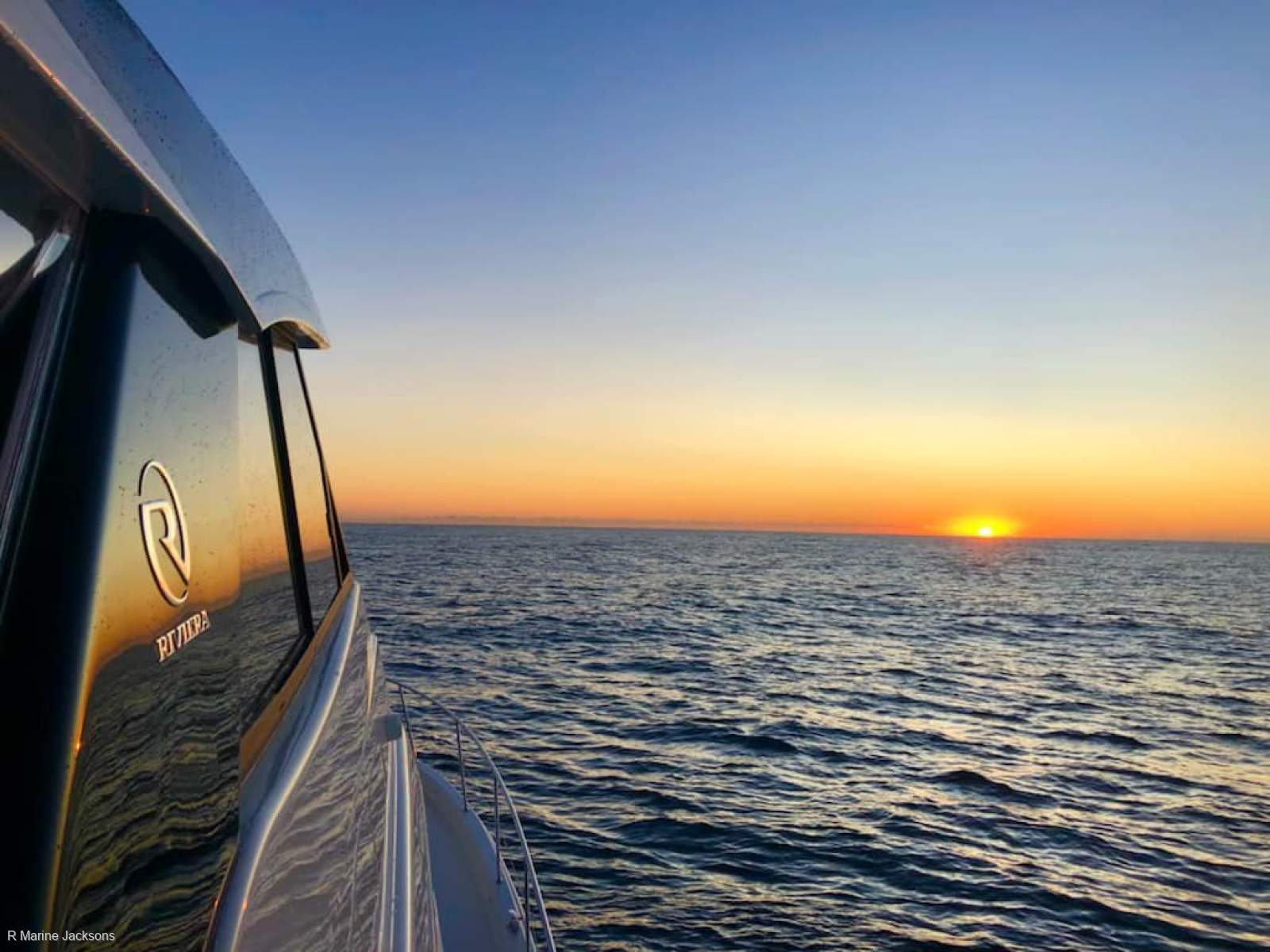  Riviera 50 Sports Motor Yacht Boat Brokers of Tasmania