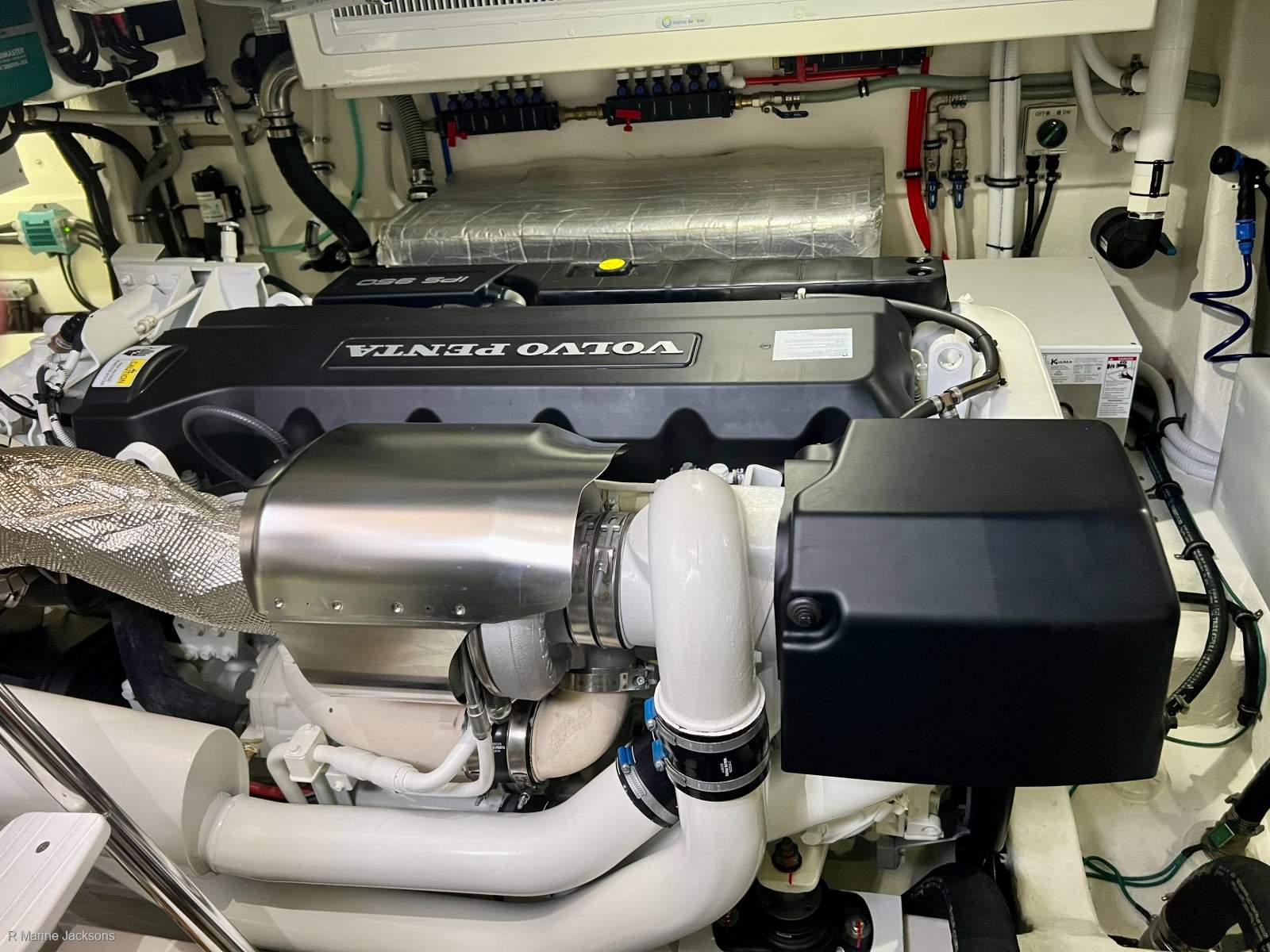  Riviera 50 Sports Motor Yacht Boat Brokers of Tasmania