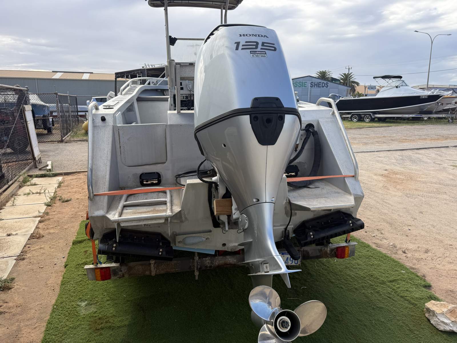 Marineline Centre Console 6m plate with SeaKeeper Ride system